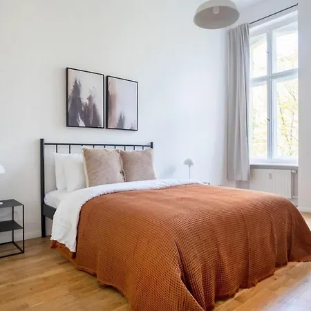 Apartment 4bdr Lovely Close To Everything *